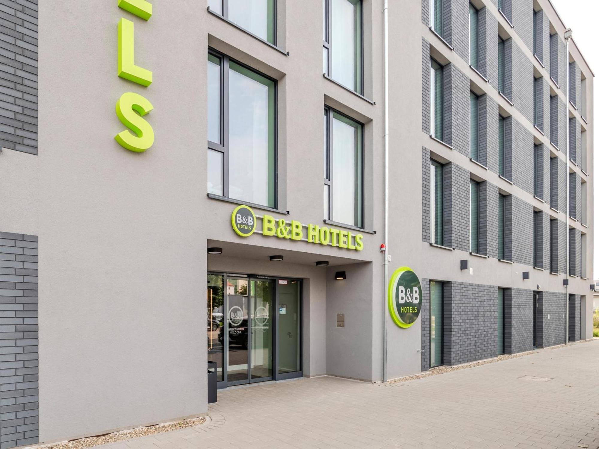 B&B Hotel Offenburg-Hbf Екстериор снимка
